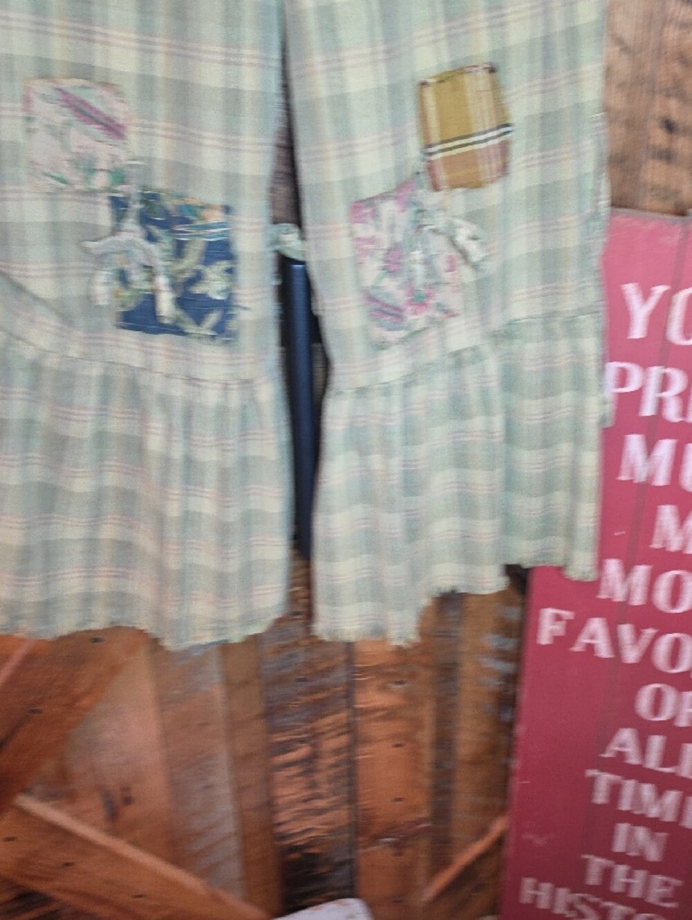 190p A Rare Bird Reversible Strawberry Pant - Picture 6 of 16